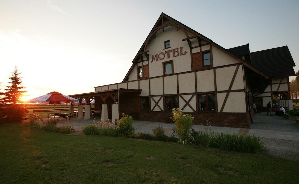 Motel Klara Sobotka  Esterno foto